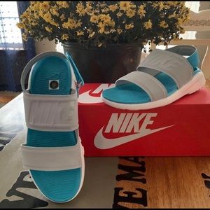 Tanjun sky grey sandals